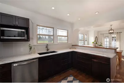 857 E 43rd Street, Tacoma, WA 98404 - Photo 9