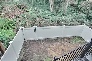 10233 NE 129th Ln, Kirkland, WA 98034 - Photo 23