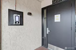 3207 Colby Ave, Everett, WA 98201 - Photo 3