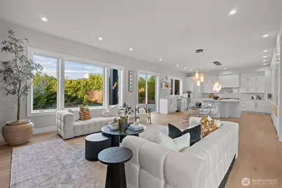 904 N 33rd Place, Renton, WA 98056 - Photo 3