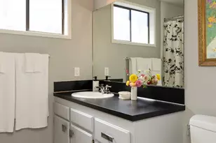 3510 W Commodore Way, Seattle, WA 98199 - Photo 15