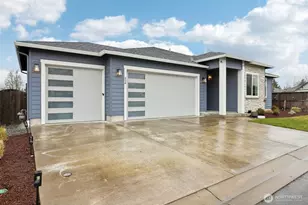 604 NW 25th Wy, Battle Ground, WA 98604 - Photo 1