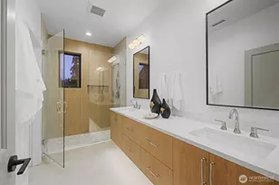 14515 SE 20th Pl, Bellevue, WA 98007 - Photo 17