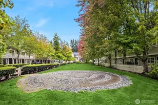 18247 NE 96th Way, Redmond, WA 98052 - Photo 1