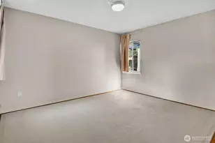 10742 Lakeside Ave NE, Seattle, WA 98125 - Photo 15