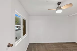 11510 E Riverside Dr, Bothell, WA 98011 - Photo 13