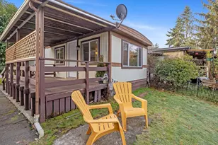 11510 E Riverside Dr, Bothell, WA 98011 - Photo 3