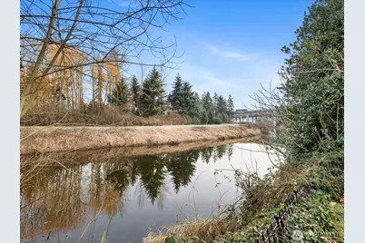 11510 E Riverside Drive #26, Bothell, WA 98011 - Photo 27