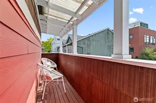 1913 E Spruce St, Seattle, WA 98122 - Photo 27