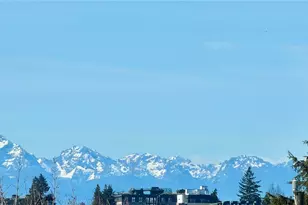 2401 N 65th St, Seattle, WA 98103 - Photo 23