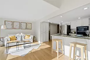 2401 N 65th St, Seattle, WA 98103 - Photo 13