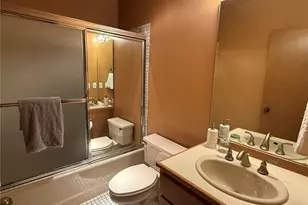 620 W Mercer Pl, Seattle, WA 98119 - Photo 21