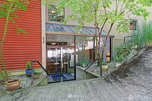 620 W Mercer Pl, Seattle, WA 98119 - Photo 25