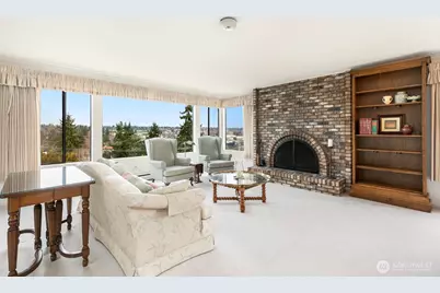 3113 W Harley Street #3115, Seattle, WA 98199 - Photo 3