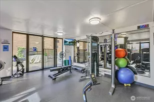 2100 3rd Ave, Seattle, WA 98101 - Photo 39