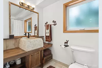 661 E Hyak Drive, Snoqualmie Pass, WA 98068 - Photo 7