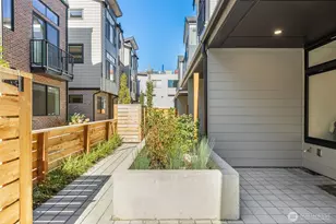 8333 H 12th Ave NW, Seattle, WA 98117 - Photo 21