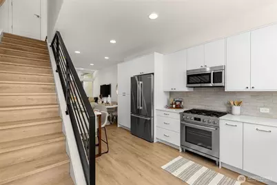 8333 H 12th Avenue NW, Seattle, WA 98117 - Photo 11