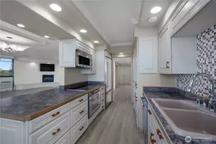 1910 Evergreen Park Dr SW, Olympia, WA 98502 - Photo 11