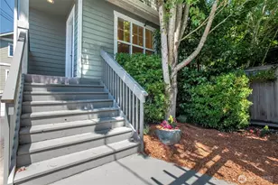 118 N 104th St, Seattle, WA 98133 - Photo 3