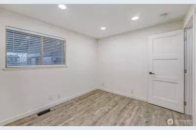 9632 S 216th St, Kent, WA 98031 - Photo 15