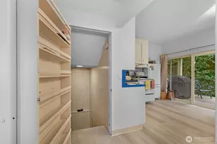 708 Warren Ave N, Seattle, WA 98109 - Photo 9