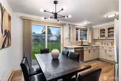 882 SW McCrohan Street, Oak Harbor, WA 98277 - Photo 9