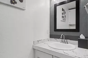 8013 NE 177th Ct, Kenmore, WA 98028 - Photo 9