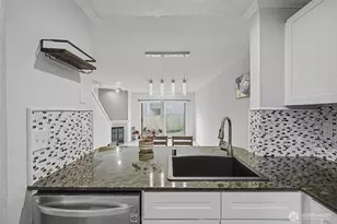 8013 NE 177th Ct, Kenmore, WA 98028 - Photo 5