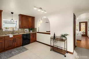 721 N 87th St, Seattle, WA 98103 - Photo 7