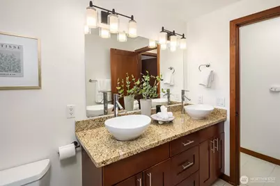 721 N 87th St, Seattle, WA 98103 - Photo 15