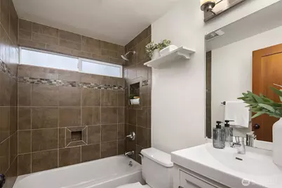 721 N 87th St, Seattle, WA 98103 - Photo 17