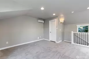 12757 Dayton Ave N, Seattle, WA 98133 - Photo 27