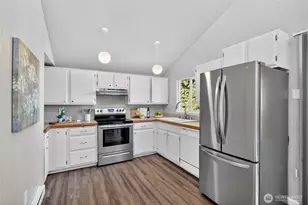 2428 McGregor Dr SE, Port Orchard, WA 98366 - Photo 11