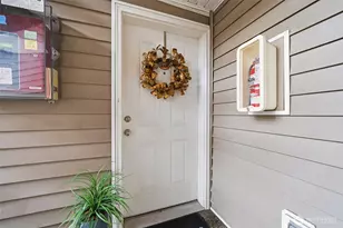 11527 Hwy 99, Everett, WA 98204 - Photo 3