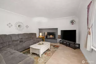 1314 Rainier St, Sumner, WA 98390 - Photo 5