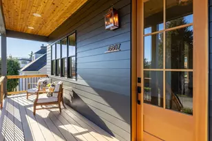 6807 54th Ave NE, Seattle, WA 98115 - Photo 3