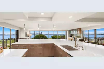 1111 Harbor Avenue SW #200, Seattle, WA 98116 - Photo 7