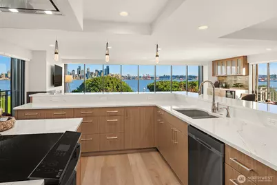 1111 Harbor Avenue SW #200, Seattle, WA 98116 - Photo 5