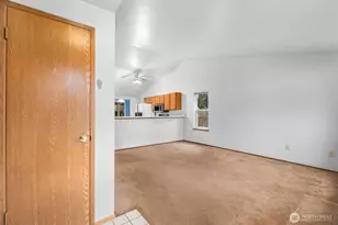 1414 Creekwood Ct SE, Olympia, WA 98501 - Photo 3