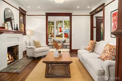 5027 8th Avenue NE, Seattle, WA 98105 - Photo 5