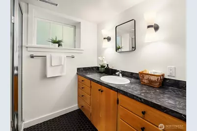 5027 8th Avenue NE, Seattle, WA 98105 - Photo 31