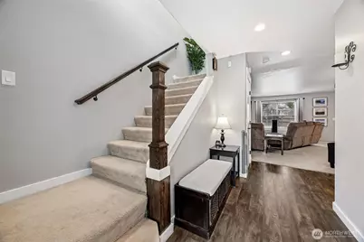 8209 209th Avenue Ct E, Bonney Lake, WA 98391 - Photo 3