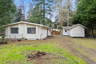 802 Hazzle Ct, Coupeville, WA 98239 - Photo 5