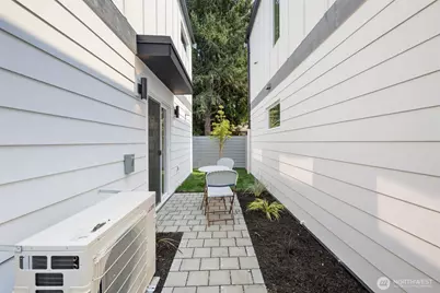 820 A S Sullivan Street, Seattle, WA 98108 - Photo 15