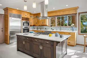 10245 Marine View Dr SW, Seattle, WA 98146 - Photo 13