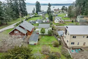 6876 Helena St, Clinton, WA 98236 - Photo 3