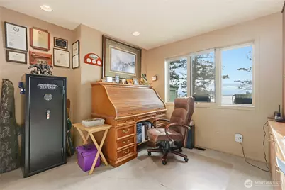 736 Tillamuk Drive, La Conner, WA 98257 - Photo 23