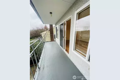 2832 14th Avenue W #6, Seattle, WA 98119 - Photo 5