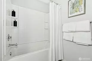 15720 Meadow Rd, Lynnwood, WA 98087 - Photo 23